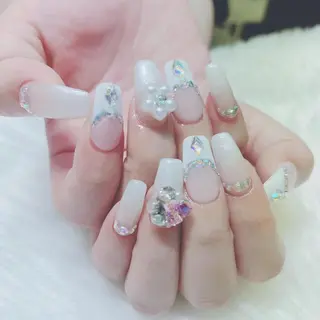 ネイル MoonNail ユリ🌸のネイルデザイン