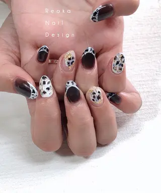 ミディアム ネイル Blowe ニュアンスのネイルデザイン