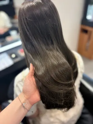 ロング 髪質改善・水素カラー ARIA(ému)のヘアスタイル