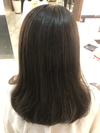 ロング カラー 山田 笑みのヘアスタイル