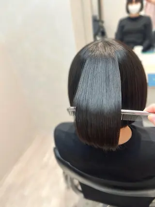 ショート パーマ 縮毛矯正/ レイヤー/ミディアムのヘアスタイル