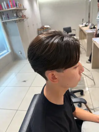 パーマ メンズ 巖本 真希のヘアスタイル
