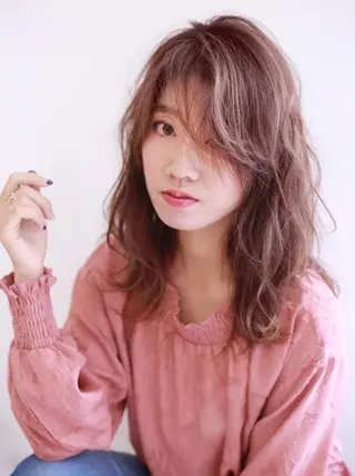 セミロング 【女性指名No.1】 西口直子のヘアスタイル