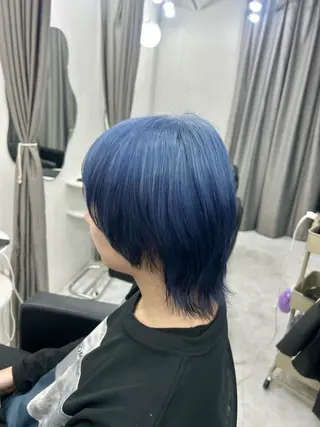 カラー あやめ🪽 オリーブ/ハイトーンのヘアスタイル