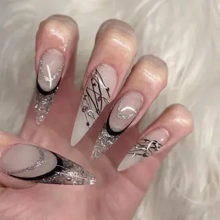 ロング ネイル Y. Sのネイルデザイン