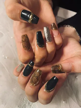 ネイル Tinaネイル 難波のネイルデザイン