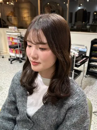ミディアム カラー 加藤 優花のヘアスタイル