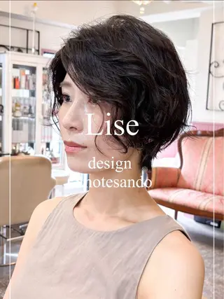 ショート パーマ 表参道Lise おおいしおりのヘアスタイル