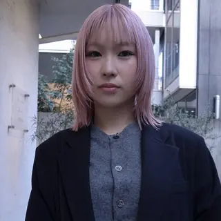 ミディアム カラー YUNA /レイヤーカットのヘアスタイル