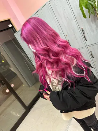 ロング カラー ブリーチ特化🌈 MANATOのヘアスタイル