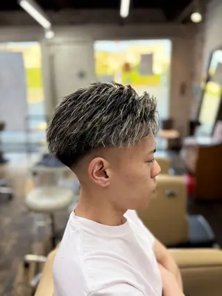 カラー パーマ メンズ 生駒のパーマ達人 FEELけんけんのヘアスタイル