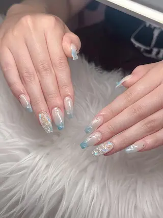 ネイル Lee Nailsのネイルデザイン
