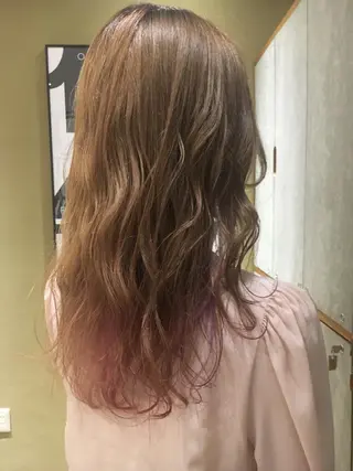 ロング カラー 相川 愛実のヘアスタイル