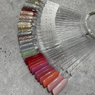 ネイル Nail salon BINIKKIのネイルデザイン