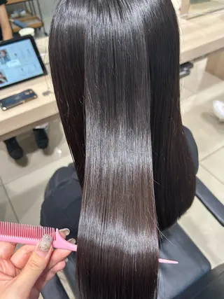 ロング パーマ 【🎀推しカラー × 艶髪】小池 雪奈のヘアスタイル