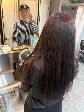 ロング シモイケ ルアのヘアスタイル