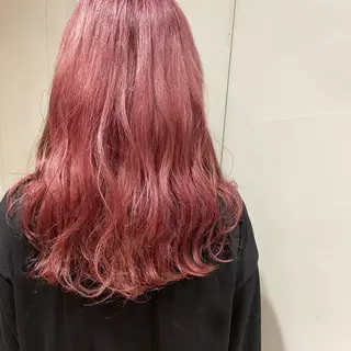 ミディアム カラー カジュアルを女っぽく 𝗮𝘆𝗮𝗰𝗼のヘアスタイル