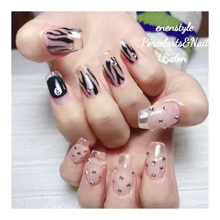 ミディアム ネイル 🐾enen style 🐾のネイルデザイン