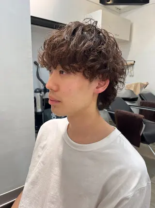 ミディアム パーマ メンズ メンズパーマ特化 小林秀徳のヘアスタイル