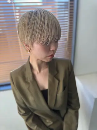 ショート カラー イメチェン美容師⭕️ 富永健太のヘアスタイル