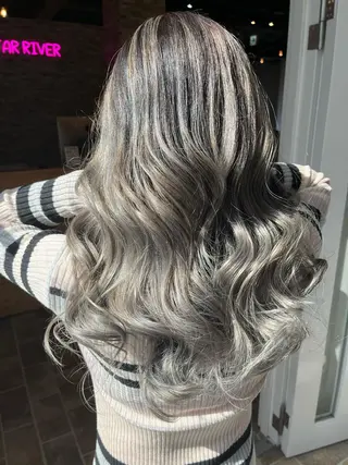 ロング カラー ヘアカラー&縮毛矯正 STAR☆RIVERのヘアスタイル