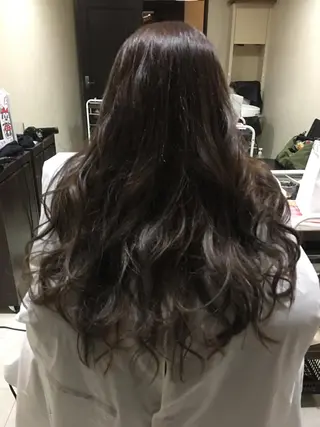 セミロング 成田 健太郎のヘアスタイル
