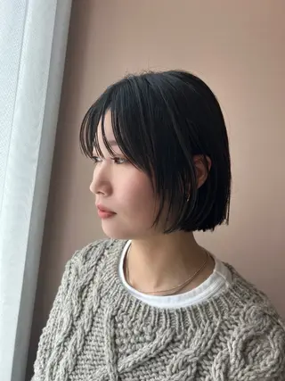 ショート カラー hubhair レイヤー/透明感のヘアスタイル
