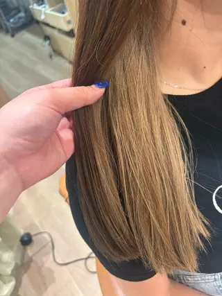 ロング akira bisou hairのヘアスタイル