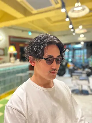 ミディアム 鈴木 航のヘアスタイル