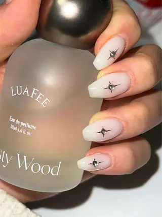 ネイル LAVISH 大和店 🤱子連れ大歓迎のネイルデザイン