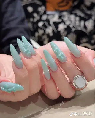 ネイル Hy nailsのネイルデザイン