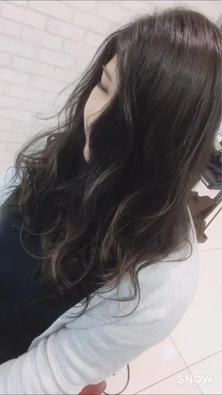 カラー 高岡 杏実のヘアスタイル