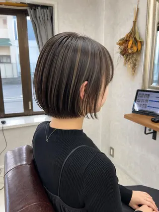 カラー デザインカラー Lienのヘアスタイル
