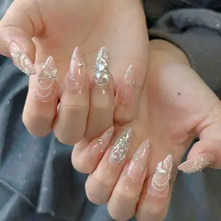 ネイル Lyna 池袋のネイルデザイン