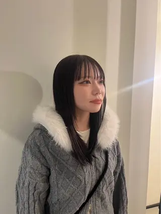 セミロング 山本 彩香のヘアスタイル