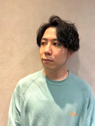ミディアム パーマ メンズ 北千住理容室バーバー 小堀悠作のヘアスタイル