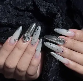 ネイル Nailsalon グリンのネイルデザイン