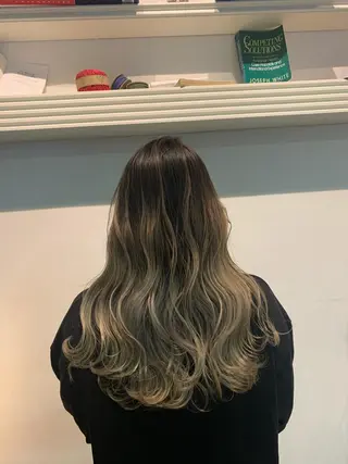 ロング 大宮/山口 竣也のヘアスタイル