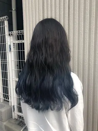 ロング カラー 門岡 ひかるのヘアスタイル