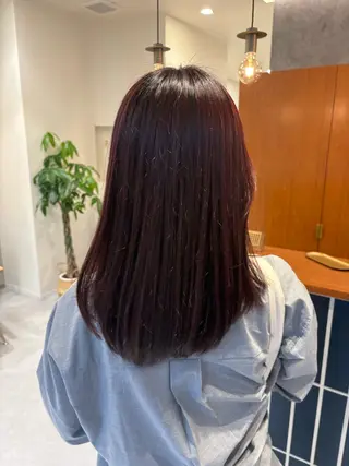 セミロング 吉田 絢音のヘアスタイル