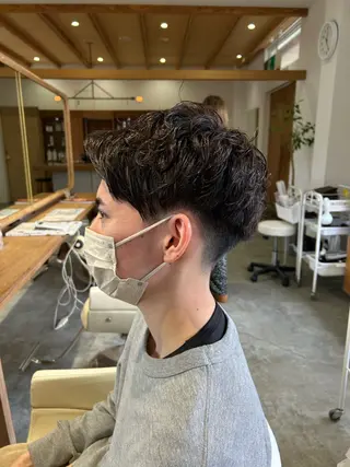 ショート パーマ メンズ 佐藤 悠生 メンズパーマ.カットのヘアスタイル