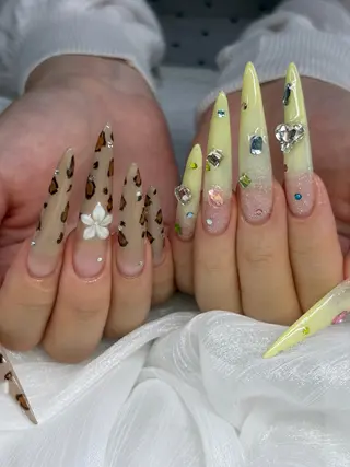 ネイル Ulu  Nail 🌱MOMOKAのネイルデザイン