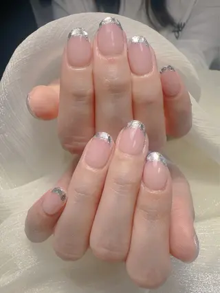 ネイル リー🍒新宿西口すぐ サロンサービス検定有のネイルデザイン