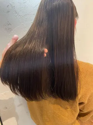 カラー 鈴木 紗耶子のヘアスタイル