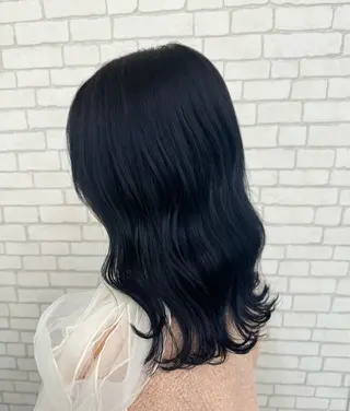 ミディアム カラー r i n k aのヘアスタイル