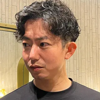 ショート パーマ メンズ Uo/透明感カラー /髪質改善のヘアスタイル