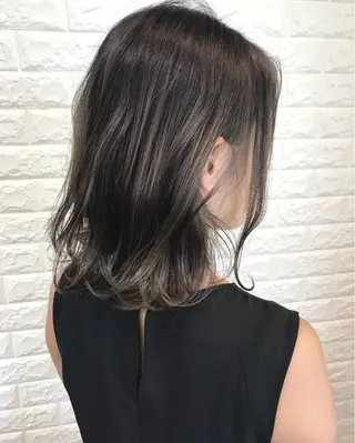 セミロング カラー 縮毛矯正/ 髪質改善 /ショート 圍 崇行のヘアスタイル