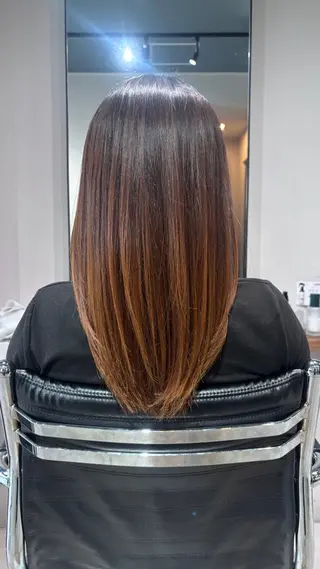 セミロング 海老名駅🫧トレンド カラー🫧橋本小雪のヘアスタイル
