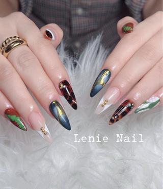 ネイル Lenie Nail Salonのネイルデザイン