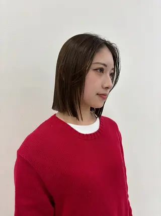 ミディアム カラー 抜け感レイヤー︴ ニュアンスカラーのヘアスタイル